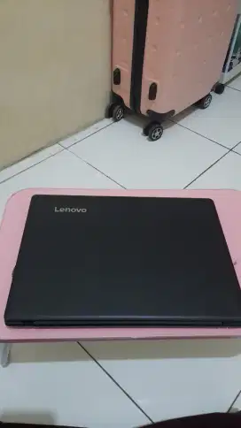 Laptop Lenovo Ideaped 110
