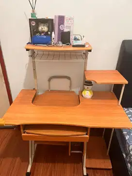 Meja komputer/belajar murah!