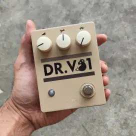 Adag audio drv81 overdrive distortion fuzz  efek gitar 1981 inventions
