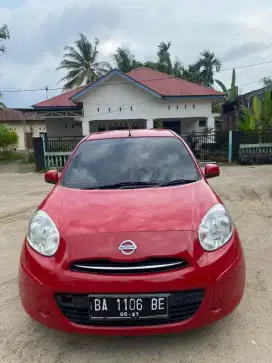 Dijual cepat nissan march 2012
