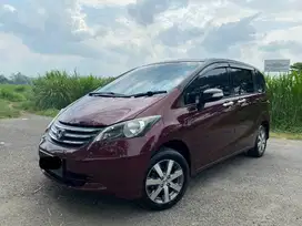 Honda Freed 1.5 E PSD 2010 AT Waru Sidoarjo