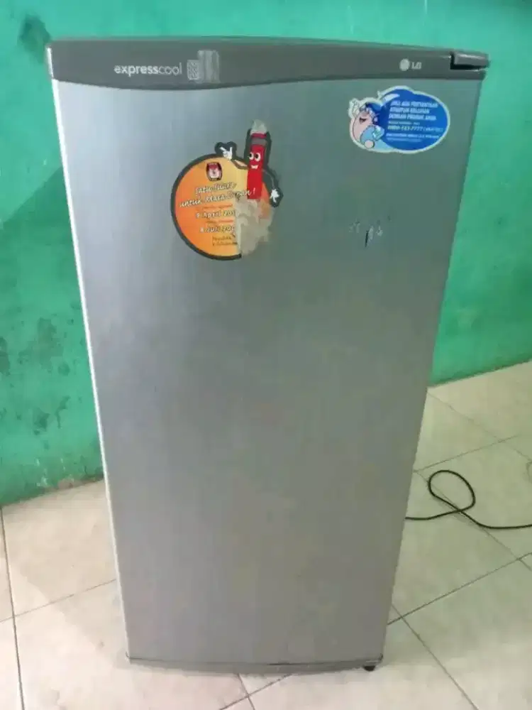 Perbaikan dan jual beli kulkas