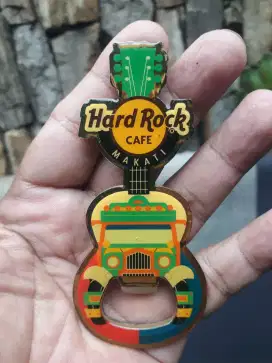Atik vintage pembuka botol magnet tempelan kulkas hard rock cafe hotel