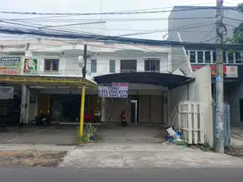 Disewakan  Ruko Raya Kalirungkut