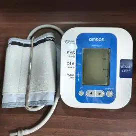 OMRON alat pengukur tensi - automatic blood pressure monitor