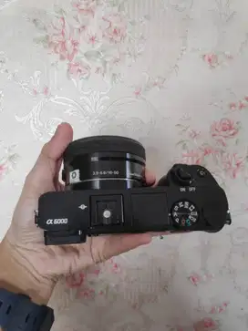 DIJUAL KAMERA SONY A6000