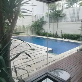 Rumah Mewah Hoek di Cluster Cipete Jakarta Selatan