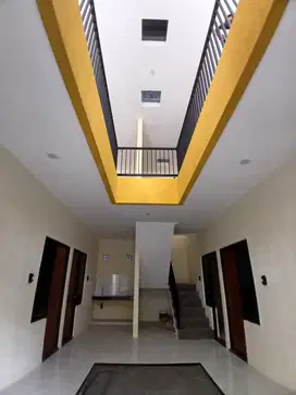Jual cepat kost bangunan baru, lokasi strategis dekat kampus UB, UIN.