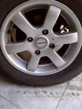 Dicari velg R 14 pcd 114.3