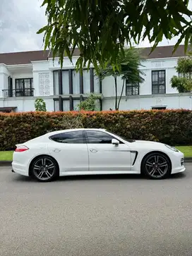 Porsche Panamera 2012 Bensin