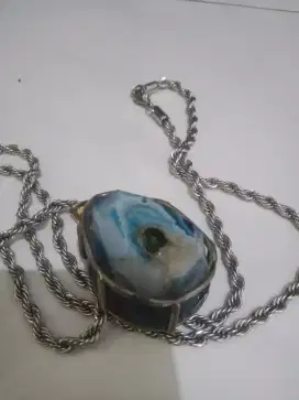 Kalung batu biru derajat ada mustika nya