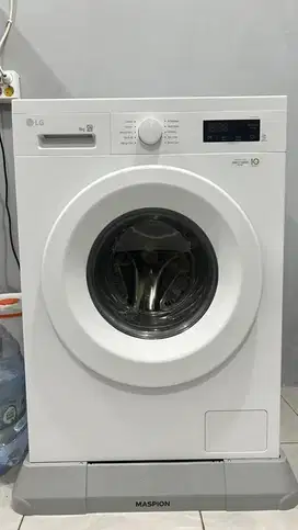 [ Dijual ] PRELOVED Pemakaian 6 bulan, Mesin cuci LG FB1208S6W