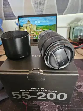 Lensa Tele Mirrorless Fujinon XF 55-200 mm