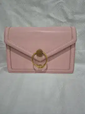 PL tas charles and keith Pink