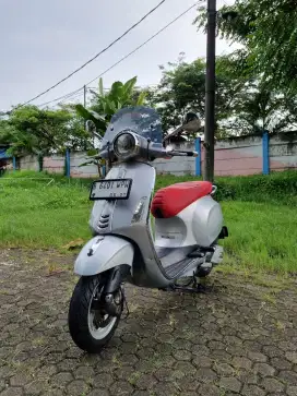 Jual Vespa Primavera 2017 Mulus Pemakaian Pribadi Bukan Dealer