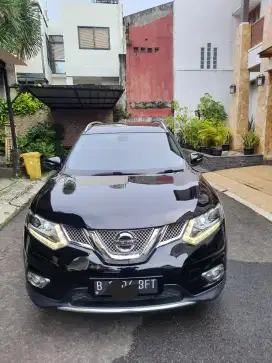 Low KM Nissan XTrail 2.5 2015 Hitam