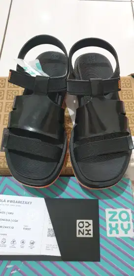 Zaxy BOOM SAND size 41/42 hitam
