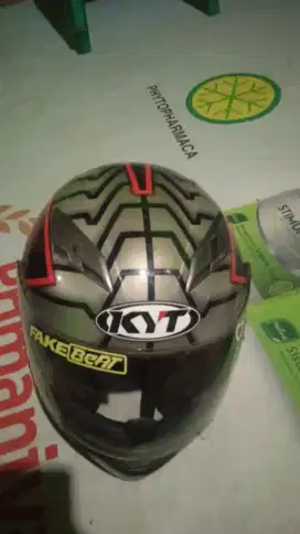 Helm kyt bagus bangt untuk berkendara