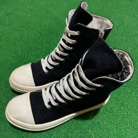 Rick Owens DRKSHDW Ramones Sneakers
Size 42/27 cm
450/550