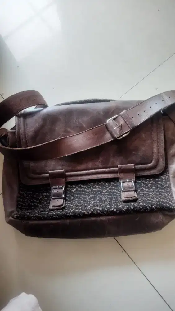 Tas kulit garut