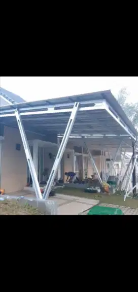 Kanopi baja ringan