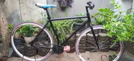 SEPEDA FIXIE LOKAL S REM TORPEDO REPAINT HITAM