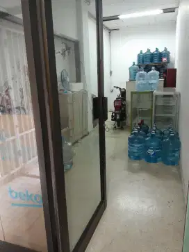 Ruangan Kantor dan usaha