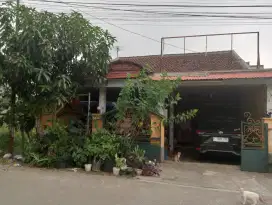 Rumah di jual lokasi strategis