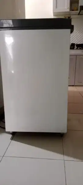 Freezer GEA masih bagus