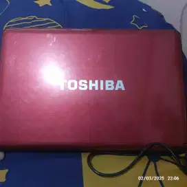 Laptop Thoshiba Satellite L735 Second