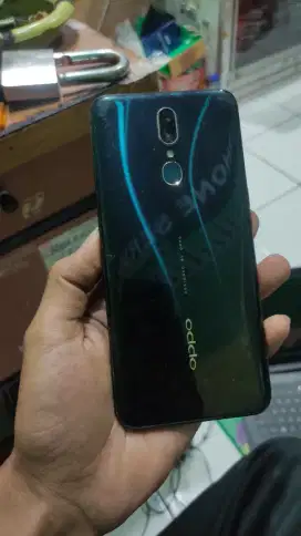 Oppo F11 ram 4GB rom 128GB istimewa