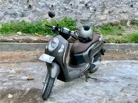 Scoopy Stylish 2023 Low Km, Siap Pakai!