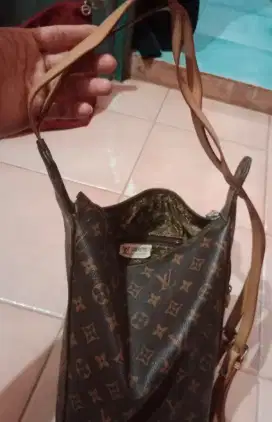 Tas LUVONG ORI, NOMINUS BELI 2,3jt