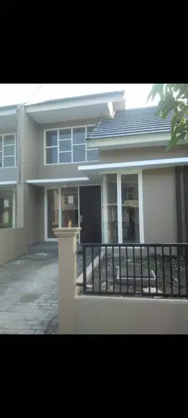 Rumah baru minimalis siap huni terawat Golden Berry dekat pasar