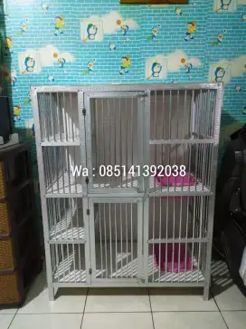 Kandang kucing dengan rangka kuat dan tahan lama