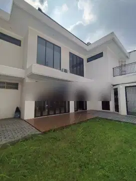 Rumah Cantik 2 LT di Modern Hills Pondok Cabe Tangerang L2-240272