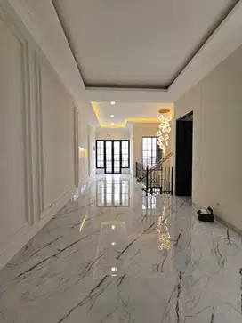 Rumah Baru Siap Huni di Griya Loka Bsd