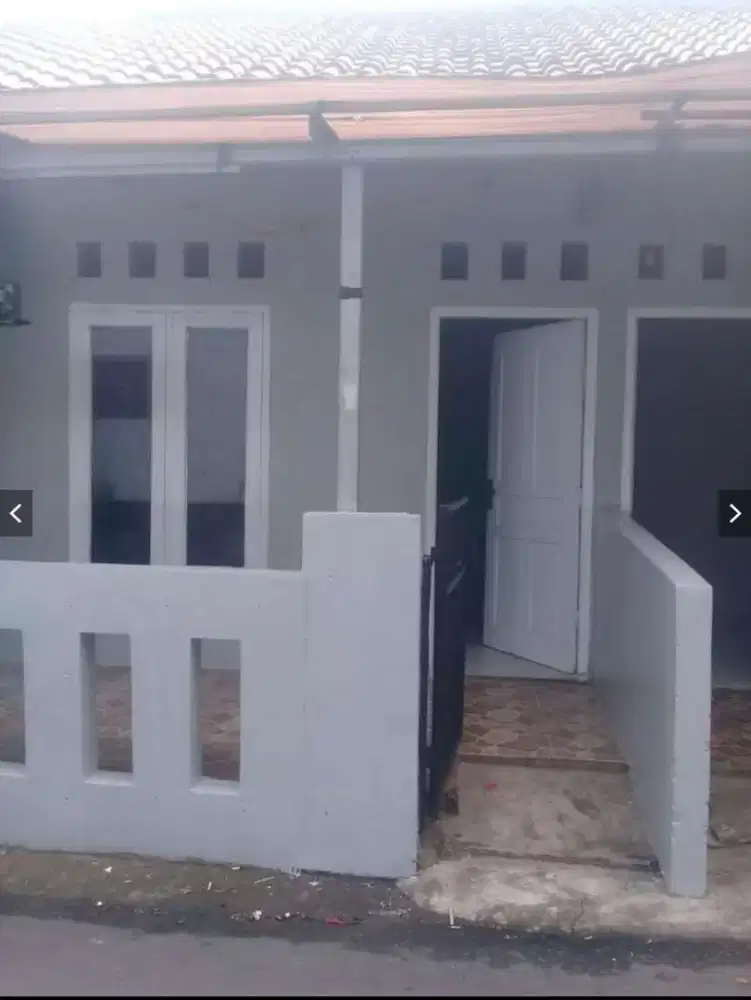 Kontrakan pinggir jalan dekat universitas Indonesia