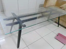 Meja Kaca 2 tingkat kondisi bagus