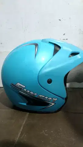 Dijual helm merk BMC suncity