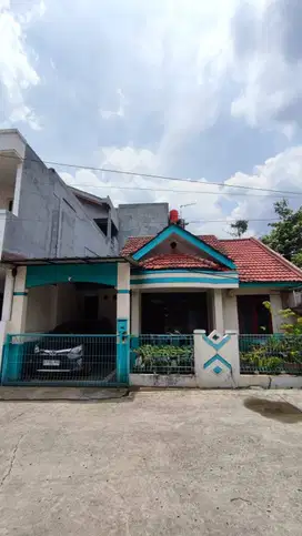 Dijual Rumah Bebas Banjir di Galaxy Bekasi Selatan