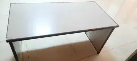 Meja kerja kantor
