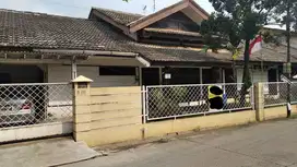 DIJUAL CEPAT RUMAH LUAS MURAH 1 LT DI JATIBENING INDAH BEKASI
