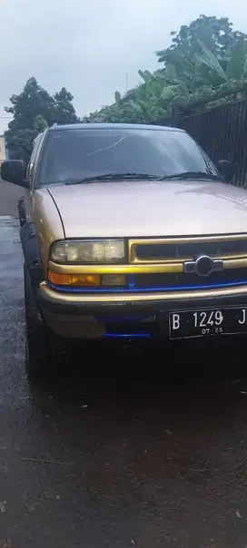 Opel blazer (2000)