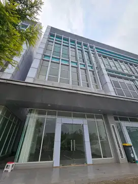 Disewakan Ruko Besar Strategis Summarecon Bandung Posisi Hook