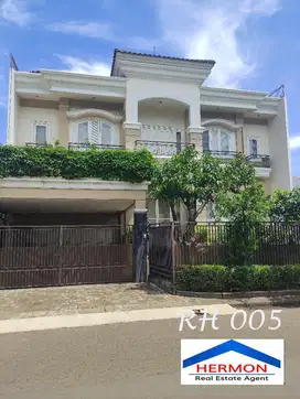 Dijual Rumah Luxury dengan Furniture di Raffles Hills cibubur