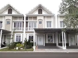 Termurah  Disewakan rumah 2 Lantai 8x15m Cluster Thames JGC