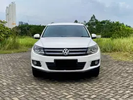 [HARGA TERBAIK!!] VOLKSWAGEN TIGUAN 1.4 AT BENSIN PUTIH 2015!!