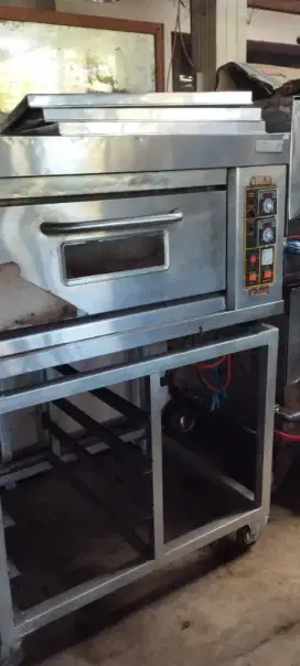 Oven gas electric  getra cake & bakery