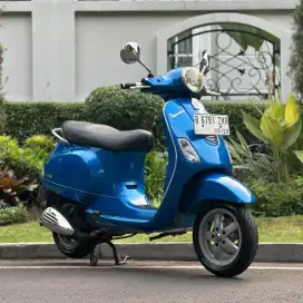 Vespa LX 150 3VIE TH 2013 WARNA BIRU VERY GOOD CONDITION